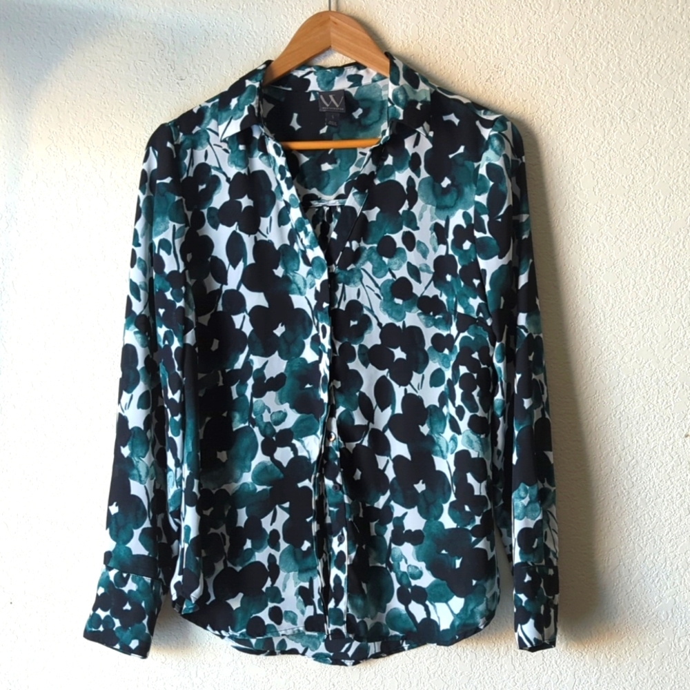 NWOT Green & White Floral Blouse for Professional Wear by Worthington